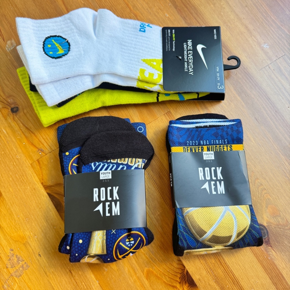 Nike/rockem basketball socks youth size nwt